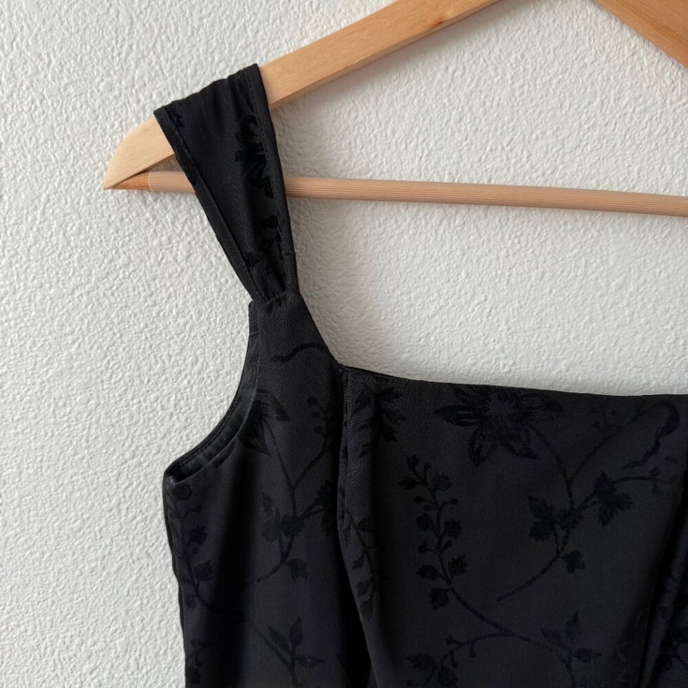 Be Smart Black Velvet Floral Mini Dress Size 7/8 - Picture 3 of 7